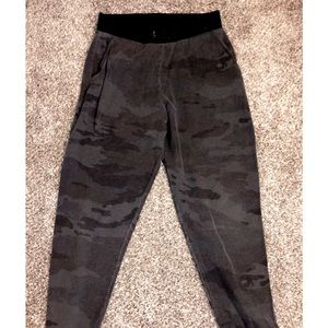 Victoria sport navy and black camp sweats Mx